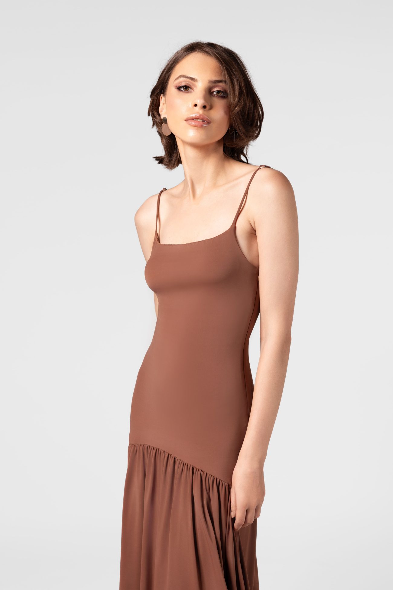 Drop Waist Scalloped Mocha Mousse Maxi Dress - Image 3