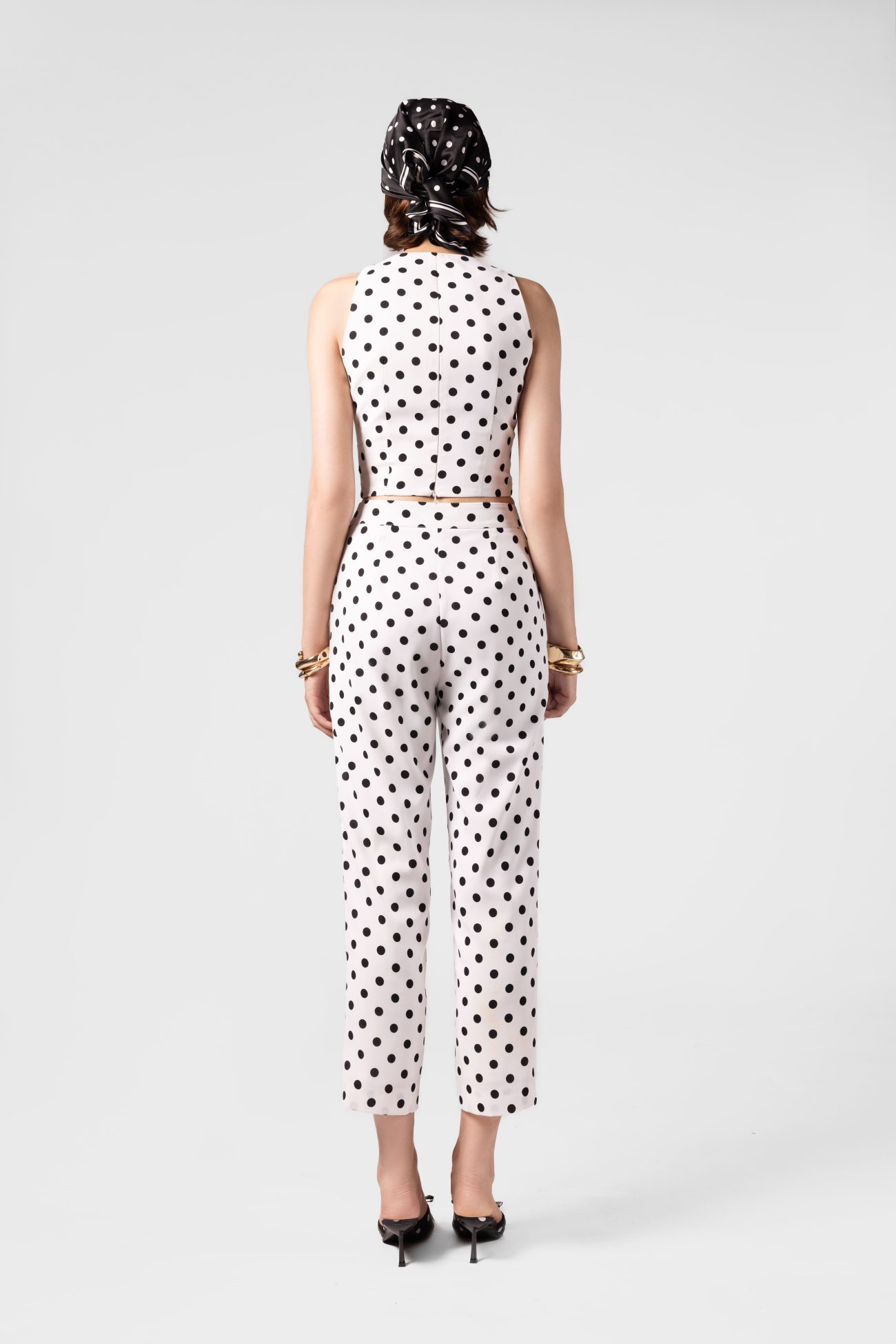 Linen Polka Dot Cropped Capri Pants - Image 7